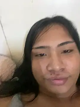 lulueraxxxx online show from May 9, 10:11 am