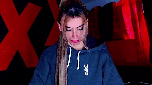 AlanFox1 online show from June 21, 1:36 pm