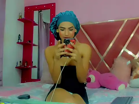 Dollcute  online show from May 2, 7:02 am