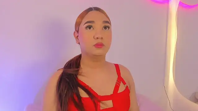 LiaCampbell  online show from April 28, 8:13 pm