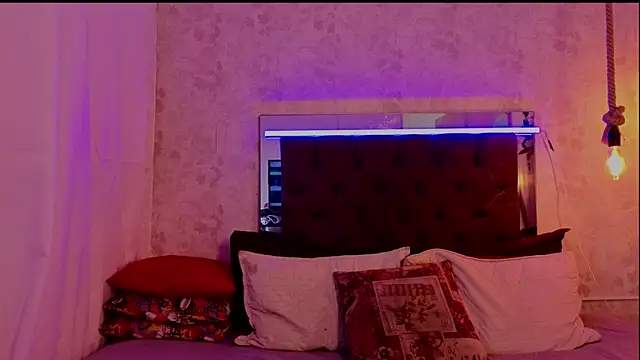 kathira londres online show from July 28, 3:43 pm