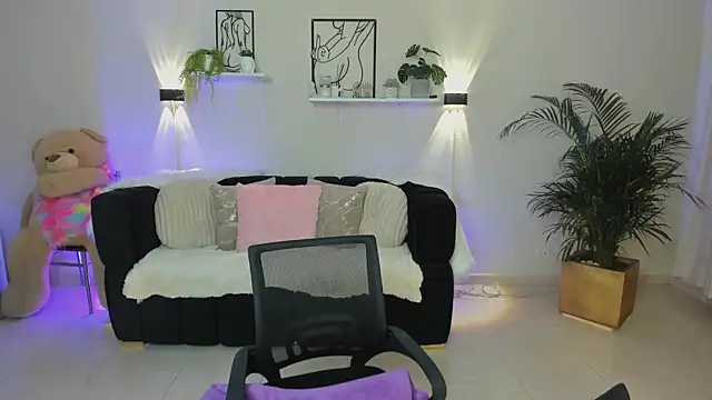 Susy Doll1 online show from July 15, 6:57 pm