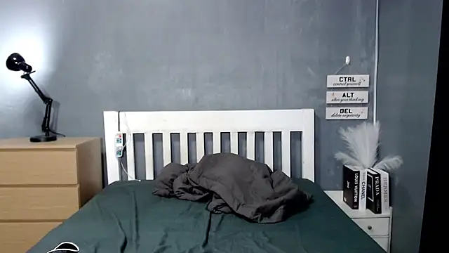 Snapshot of STUCK_on_YOU_ chatting on September 29, 8:19 pm STUCK on YOU  online show from September 29, 8:19 pm