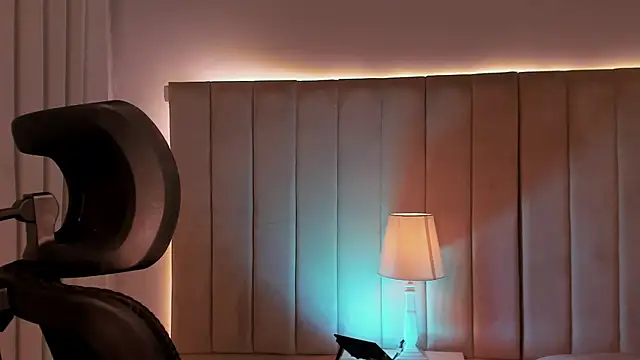 Alessia Belluci online show from July 21, 1:19 am