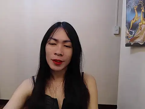 YourTSLovely online show from September 9, 9:35 pm