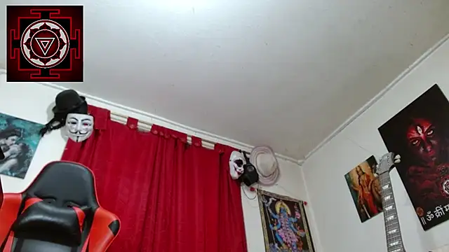 Amanda Valeska online show from November 20, 5:46 pm