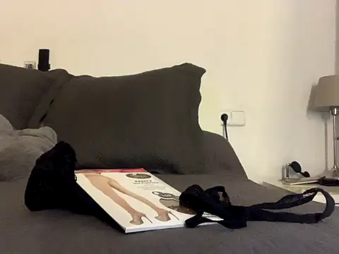 Chic desire online show from September 19, 7:47 am