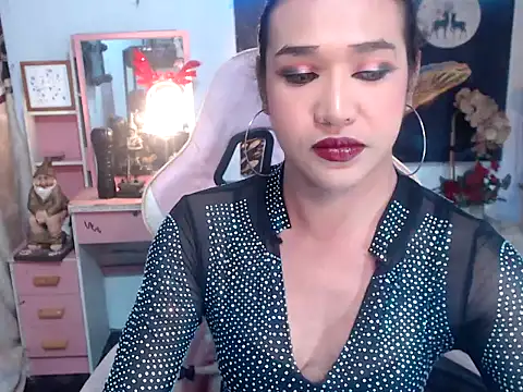 AsianMariaTs online show from October 6, 1:55 pm