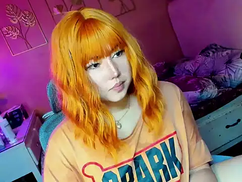 HOTnWILDalice online show from September 11, 2:53 am