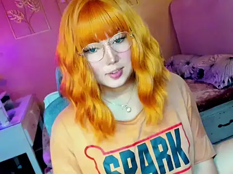 HOTnWILDalice online show from September 19, 2:50 am