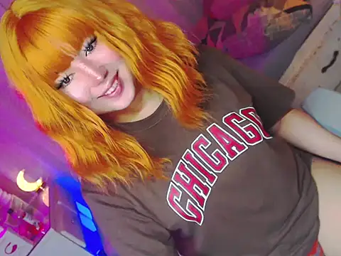 HOTnWILDalice online show from April 27, 2:43 am