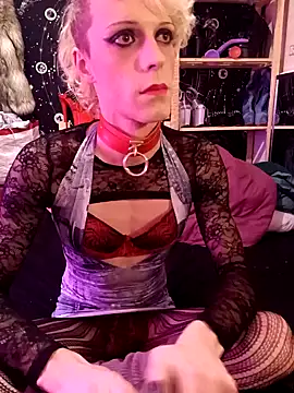 Snapshot of jessysky723 chatting on December 2, 8:06 pm jessysky723 online show from December 2, 8:06 pm