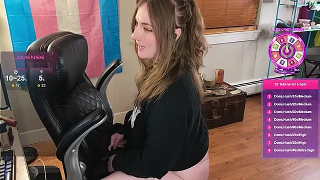 luluvaladon online show from March 20, 3:51 am