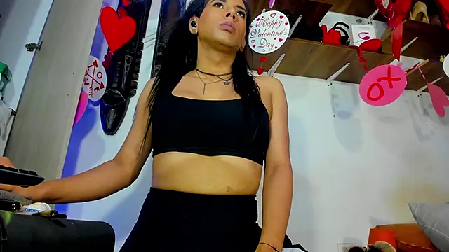 sashasweethot online show from February 13, 3:45 am