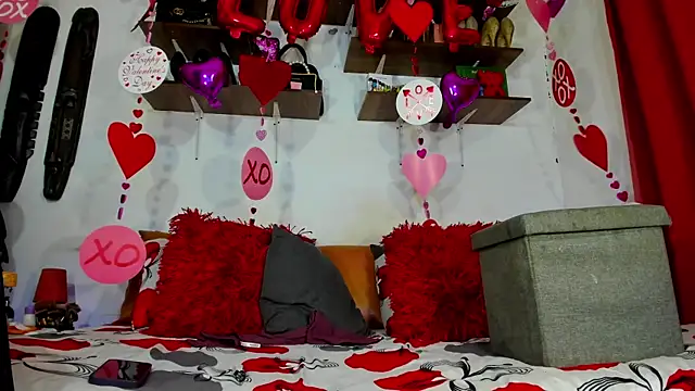 sashasweethot online show from March 7, 9:53 pm