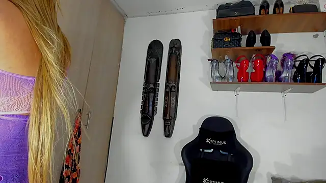 sashasweethot online show from January 16, 12:02 pm