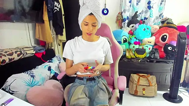 Lawrncesofiets online show from March 21, 7:46 pm