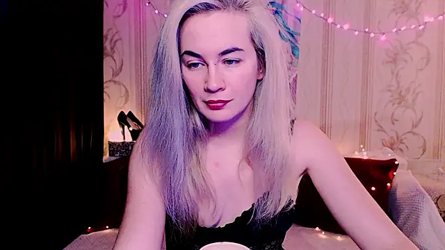 xxxcharismaaa online show from March 3, 11:33 pm