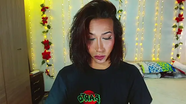 Kenisha Sweet online show from January 21, 4:44 am