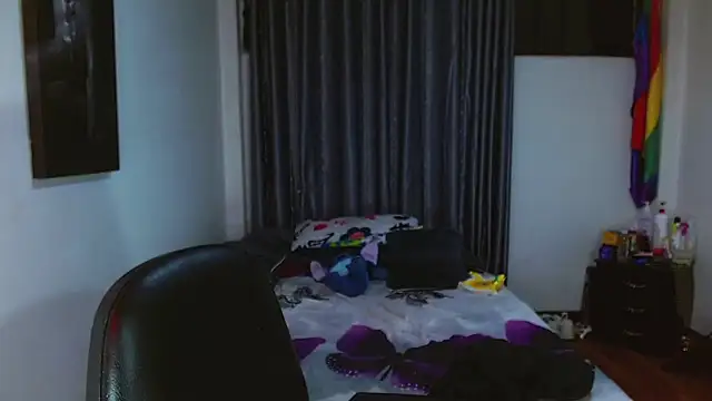 Kenisha Sweet online show from April 17, 12:35 am