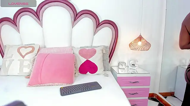 SammyGirlTS online show from May 31, 1:48 am