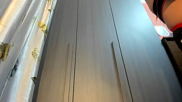 wanderlustxxx  online show from November 25, 4:53 pm