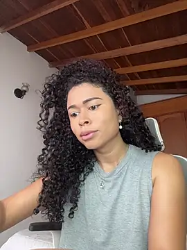 GabriSaenz online show from April 1, 1:12 pm