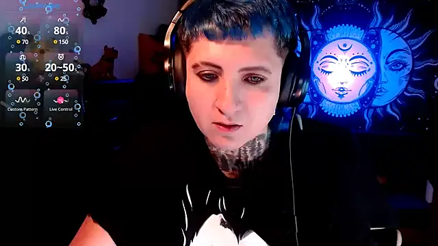 Marieblueeyes online show from March 6, 1:53 am