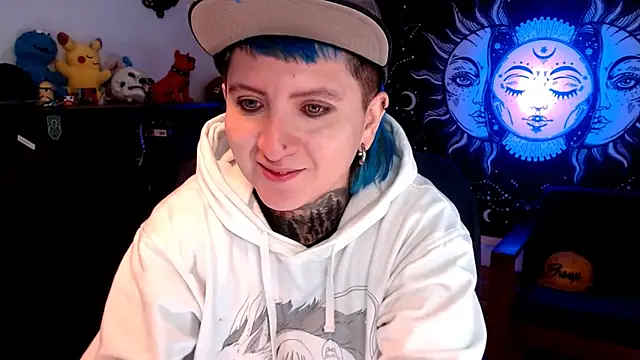 Marieblueeyes online show from March 12, 9:35 pm