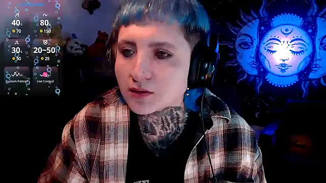 Marieblueeyes online show from March 14, 3:10 am