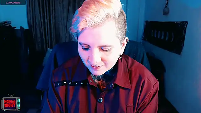 Marieblueeyes online show from December 20, 5:13 am