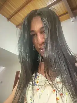 Ashly Miller online show from February 9, 7:10 pm