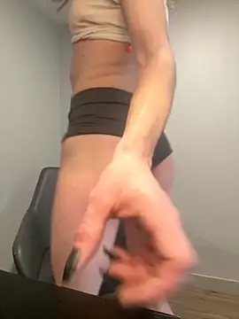 jessixo online show from April 4, 5:33 pm