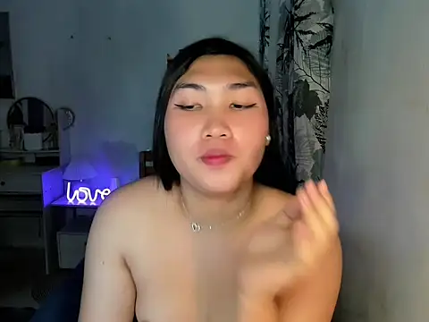 Miss Deliciousness online show from February 25, 4:00 pm