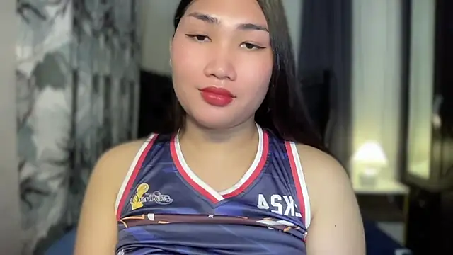 Miss Deliciousness online show from October 3, 4:07 pm