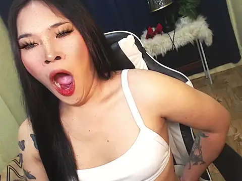 Ur Fantastic Lina online show from October 9, 8:32 pm