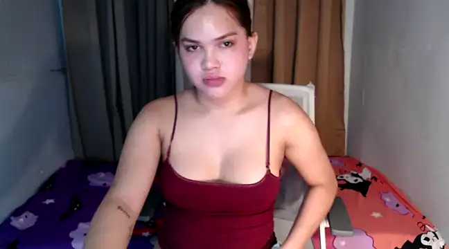 Snapshot of sweet_prettygirl chatting on December 11, 7:25 pm sweet prettygirl online show from December 11, 7:25 pm