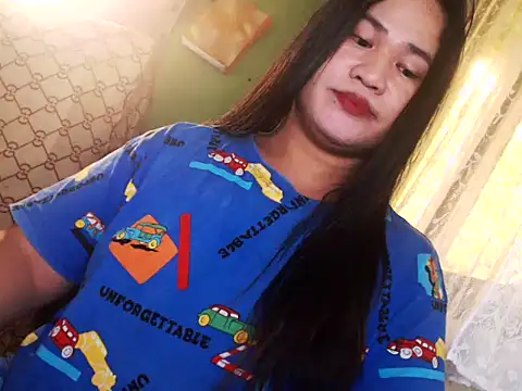 Hugeladycockmarga online show from January 15, 12:20 am