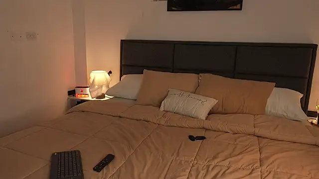 GiaFaaris online show from September 23, 10:05 pm