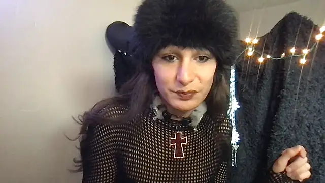 spoilbadkittynow online show from February 16, 7:01 pm
