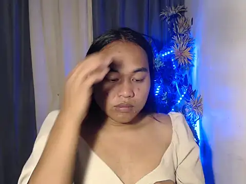 Snapshot of bettina_love chatting on October 6, 1:22 pm bettina love online show from October 6, 1:22 pm