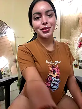 HotstuffCherrySummer online show from November 29, 9:44 am