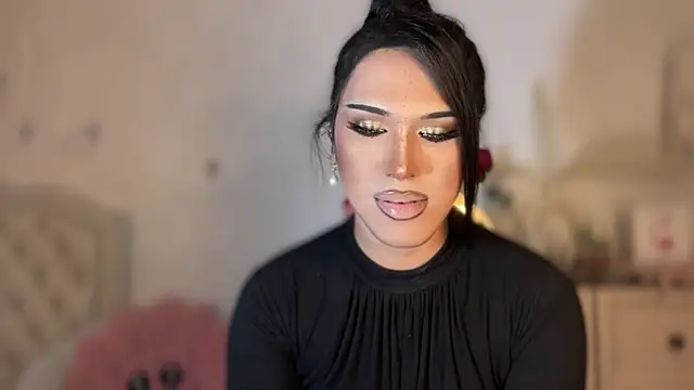 Ts glamxxxx online show from November 20, 4:02 am