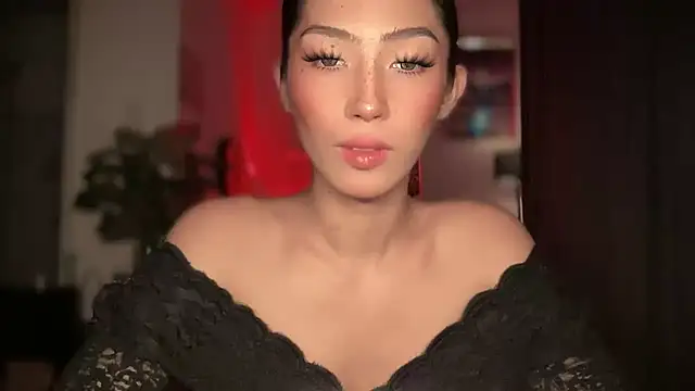 Bella Gordon online show from December 18, 8:25 pm