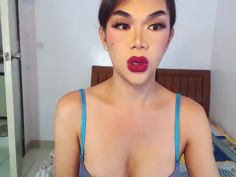 YourPlayMates online show from February 23, 3:51 pm