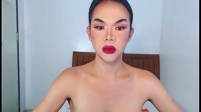 YourPlayMates online show from March 15, 11:49 am