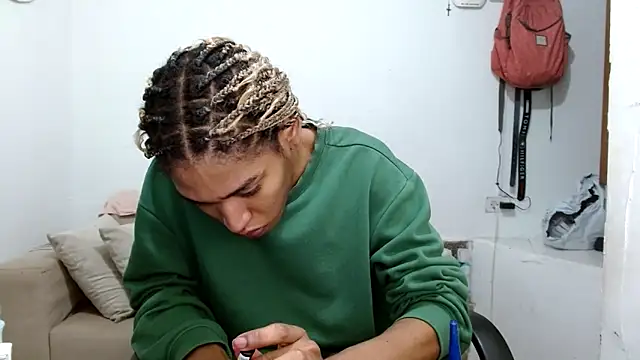 angelamarie1 online show from December 17, 1:06 pm