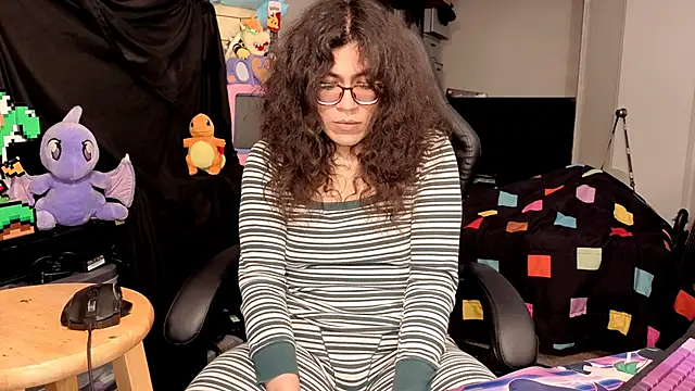 ShinyCherub online show from December 17, 1:55 am