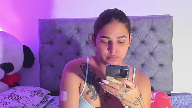 mabellfox online show from February 25, 8:19 am