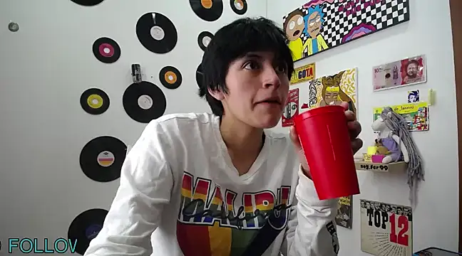 9 Fernanda 9 online show from February 18, 5:33 pm